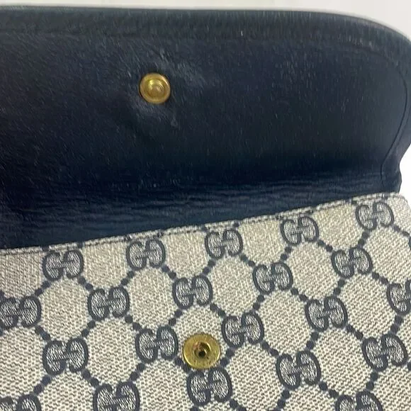 Gucci Small Vintage Blue Logo Clutch - Picture 6 of 9
